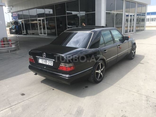 Mercedes E 220 1994, 350,000 km - 2.2 л - Bakı