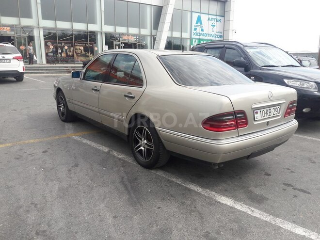 Mercedes E 290 1996, 297,000 km - 2.9 l - Bakı