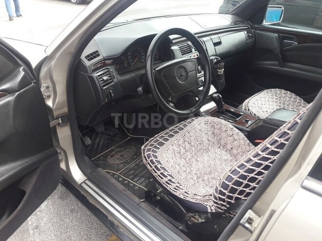 Mercedes E 290 1996, 297,000 km - 2.9 l - Bakı