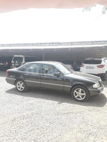 Mercedes C 200 1995, 320,000 km - 0.2 л - Gəncə