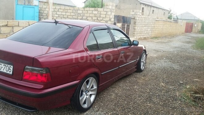 BMW 316 1992, 234,561 km - 1.8 l - Sumqayıt