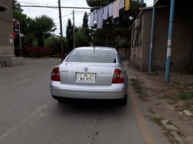 Volkswagen Passat 2003, 188,235 km - 1.8 l - Sumqayıt