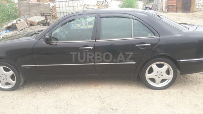 Mercedes E 320 1999, 370,000 km - 3.2 l - Bakı