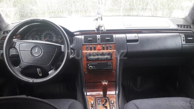 Mercedes E 320 1999, 370,000 km - 3.2 l - Bakı
