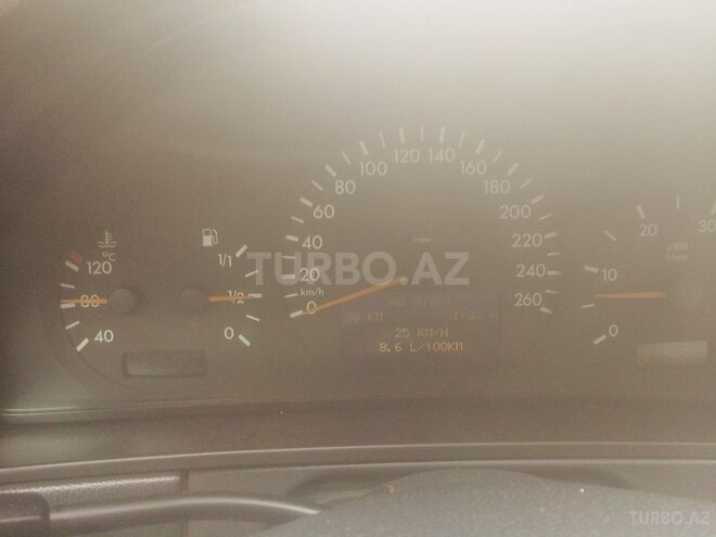 Mercedes E 220 2001, 282 km - 2.2 л - Şəmkir