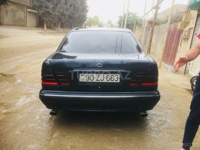 Mercedes E 220 2001, 282 km - 2.2 л - Şəmkir