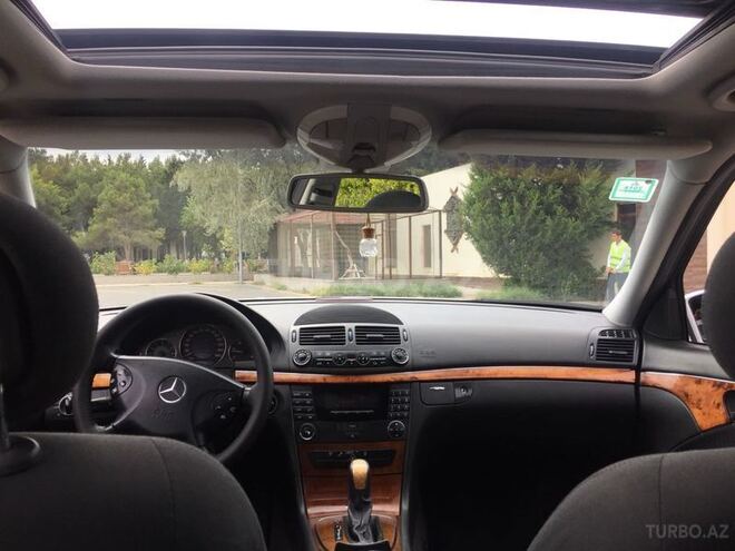 Mercedes E 220 2002, 230,000 km - 2.2 l - Sumqayıt