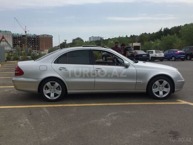 Mercedes E 220 2002, 230,000 km - 2.2 l - Sumqayıt