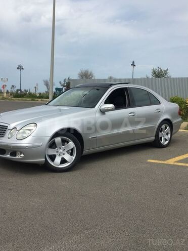 Mercedes E 220 2002, 230,000 km - 2.2 l - Sumqayıt