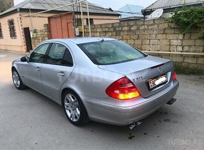 Mercedes E 320 2002, 233,333 km - 3.2 l - Bakı