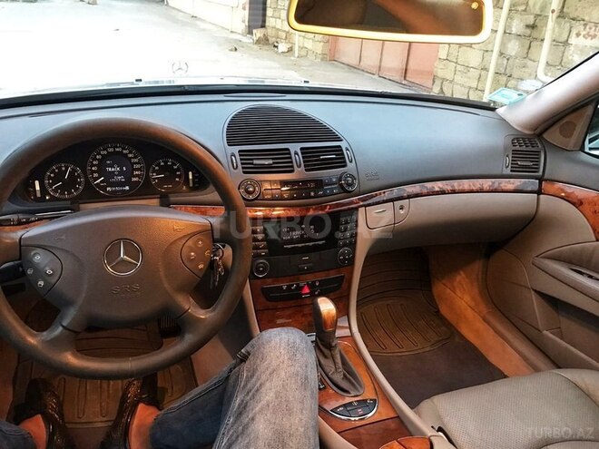 Mercedes E 320 2002, 233,333 km - 3.2 l - Bakı