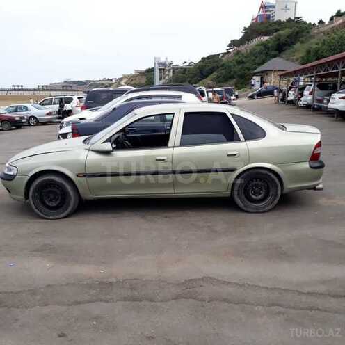 Opel Vectra 1997, 235,000 km - 2.0 l - Ağsu