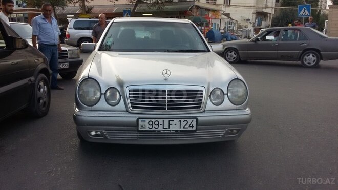Mercedes E 230 1996, 451,000 km - 2.3 л - Bakı
