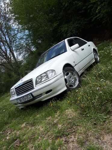 Mercedes C 180 1997, 367,000 km - 0.3 l - Gəncə