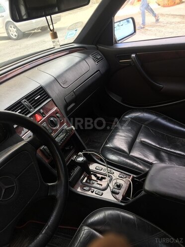 Mercedes C 220 1998, 234,444 km - 2.2 l - Bakı