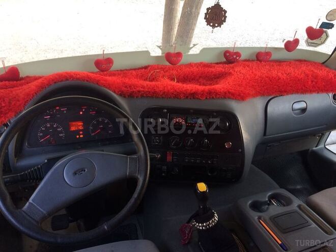 Ford Cargo 2006, 250,000 km - 7.5 l - Mingəçevir