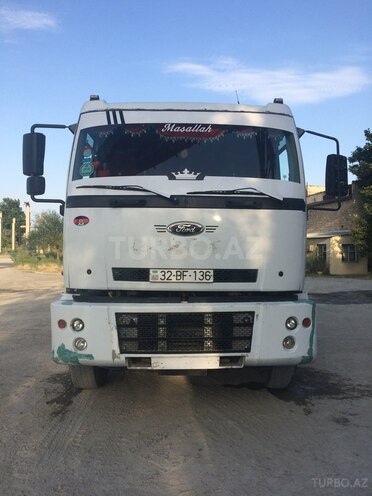Ford Cargo 2006, 250,000 km - 7.5 l - Mingəçevir