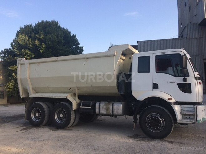 Ford Cargo 2006, 250,000 km - 7.5 l - Mingəçevir