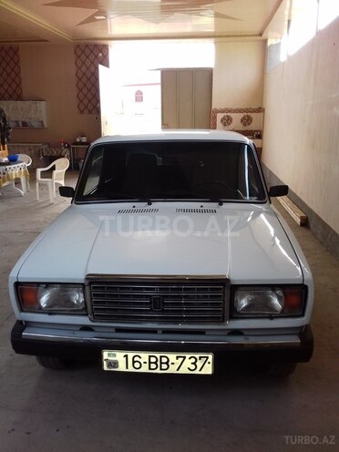 LADA (VAZ) 2107 2003, 12,345 km - 0.2 l - Samux