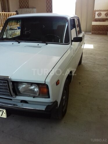 LADA (VAZ) 2107 2003, 12,345 km - 0.2 l - Samux