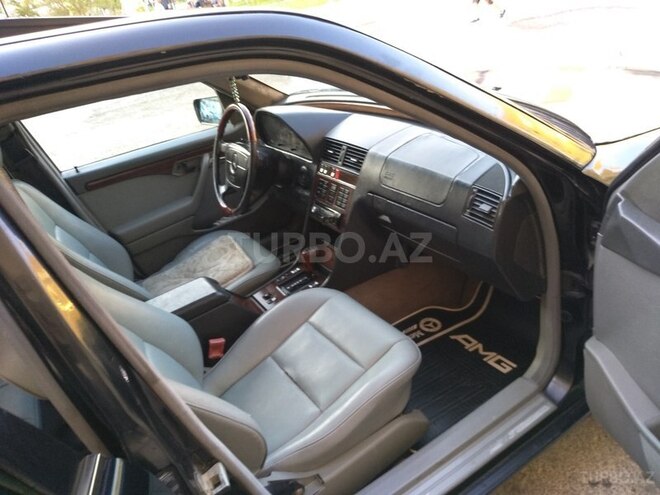 Mercedes C 220 1995, 300,000 km - 2.2 l - Bakı