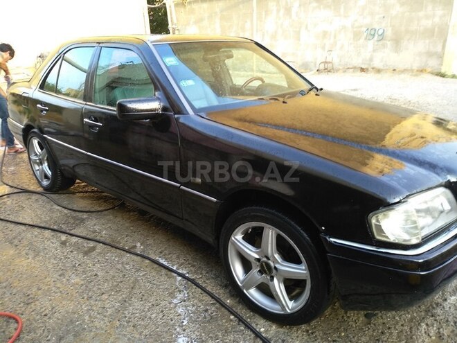 Mercedes C 220 1995, 300,000 km - 2.2 l - Bakı