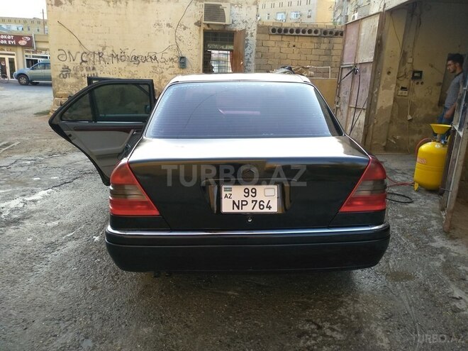 Mercedes C 220 1995, 300,000 km - 2.2 l - Bakı