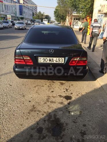 Mercedes E 240 1998, 230,000 km - 2.4 l - Bakı