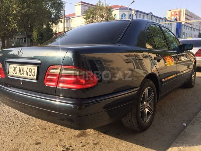 Mercedes E 240 1998, 230,000 km - 2.4 l - Bakı