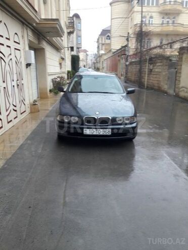 BMW 523 1999, 197,000 km - 0.3 л - Bakı