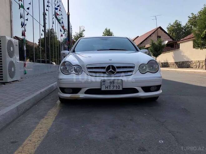 Mercedes C 230 2005, 260,000 km - 1.8 l - Göygöl