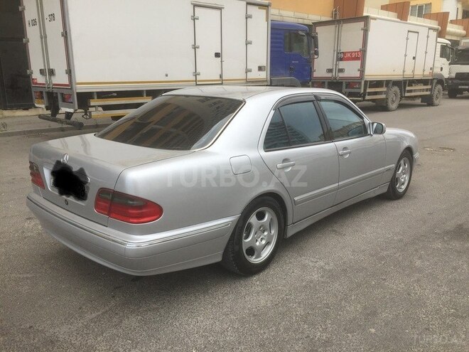 Mercedes E 240 2000, 247,648 km - 2.4 л - Bakı