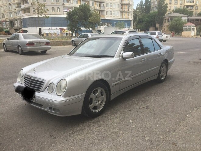Mercedes E 240 2000, 247,648 km - 2.4 л - Bakı
