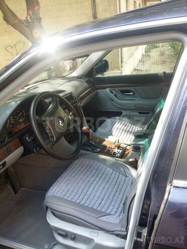 BMW 735 1999, 143,000 km - 3.5 l - Bakı