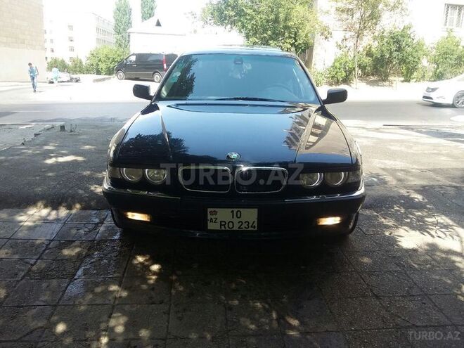 BMW 735 1999, 143,000 km - 3.5 l - Bakı