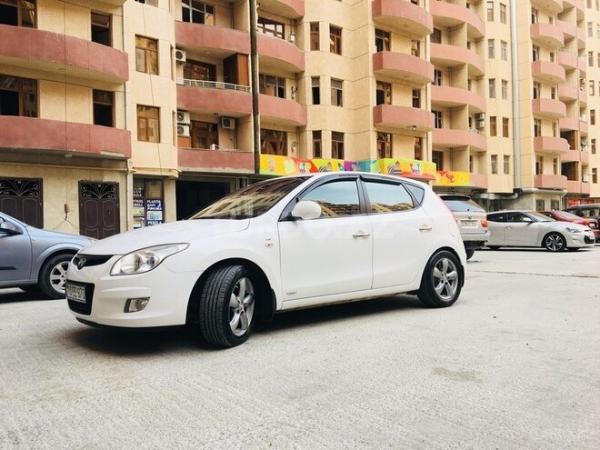 Hyundai i30 2008, 166,000 km - 1.6 л - Bakı