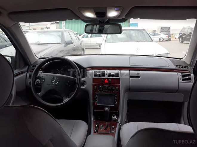 Mercedes E 200 2000, 212,500 km - 2.1 l - Bakı