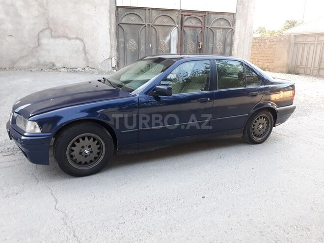 BMW 318 1993, 230,000 km - 1.8 l - Bakı