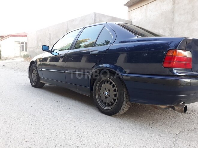 BMW 318 1993, 230,000 km - 1.8 l - Bakı