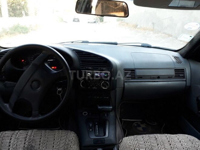 BMW 318 1993, 230,000 km - 1.8 l - Bakı