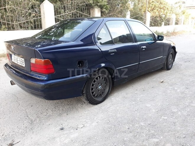 BMW 318 1993, 230,000 km - 1.8 l - Bakı