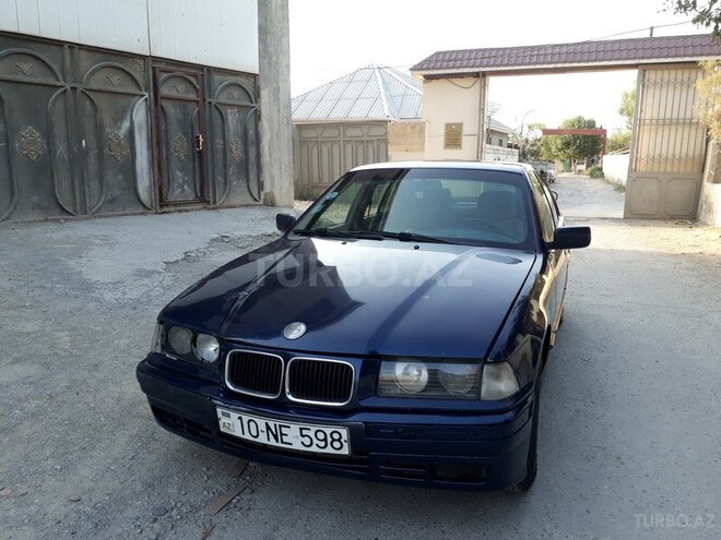 BMW 318 1993, 230,000 km - 1.8 l - Bakı