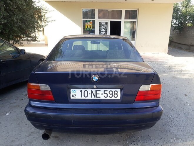 BMW 318 1993, 230,000 km - 1.8 l - Bakı