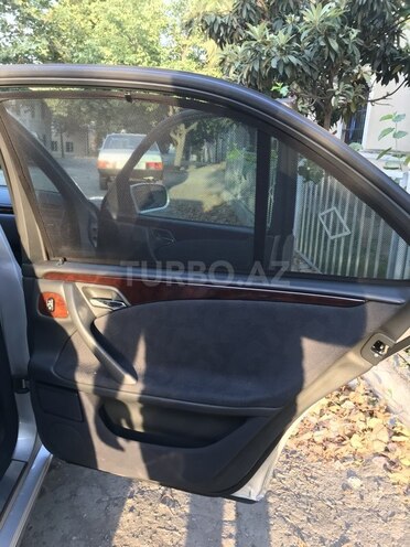 Mercedes E 240 1999, 144,000 km - 2.4 l - Gəncə