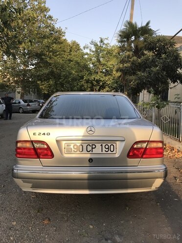 Mercedes E 240 1999, 144,000 km - 2.4 l - Gəncə