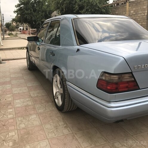 Mercedes E 320 1994, 198,000 km - 3.2 л - Goranboy