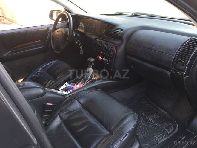 Opel Omega 1994, 286,093 km - 2.5 l - Bakı