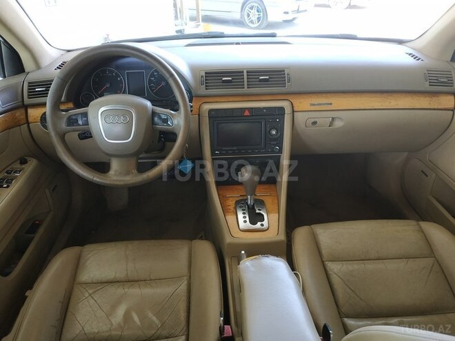 Audi A4 2005, 229,352 km - 2.0 l - Gəncə