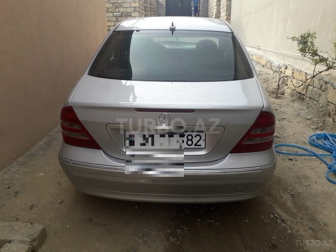 Mercedes C 240 2000, 300,000 km - 2.4 l - Bakı
