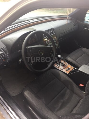 Mercedes C 240 1999, 185,000 km - 2.4 l - Bakı